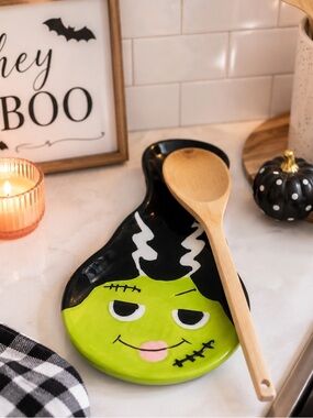 Blue Harbor Halloween Bride of Frankenstein Ceramic Spoon Rest Green Black